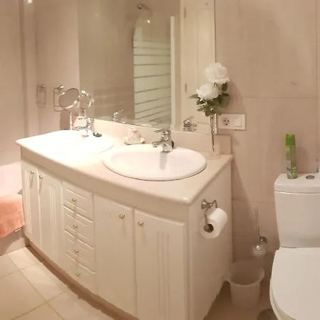 Apartamento Lux Terrazas Del Duque Apartment *